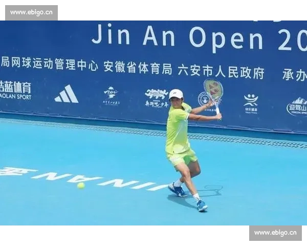 网球赛场实时直播精彩纷呈，尽享顶级赛事赛事盛宴与精彩瞬间